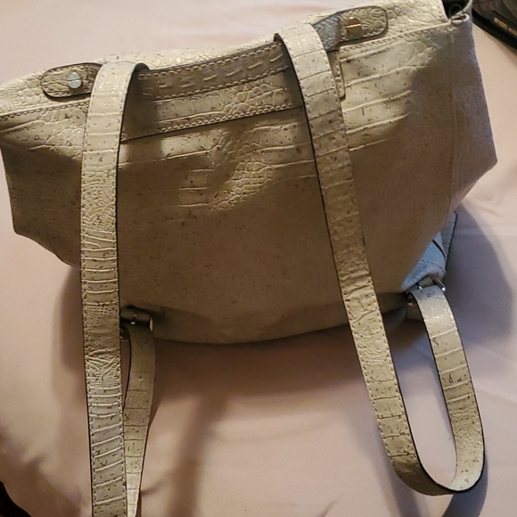 Backpack - Picture 2 of 5